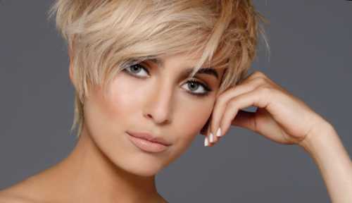 стрижка каскад на средние волосы