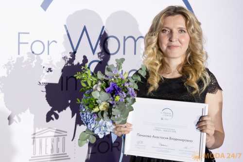 анастасия стоцкая показала людям, на кого похож ее сын анастасия стоцкая показала людям, на кого похож ее сын