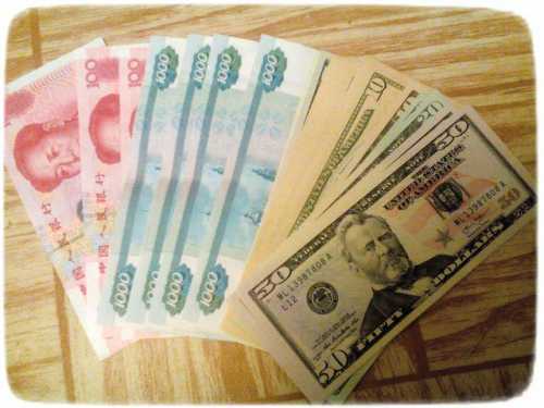 куда вложить 50 тысяч рублей, чтобы не потерять и не потратить их зря