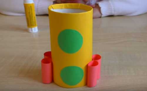 поделки из старых вещей: как обновить интерьер, не вложив ни копейки